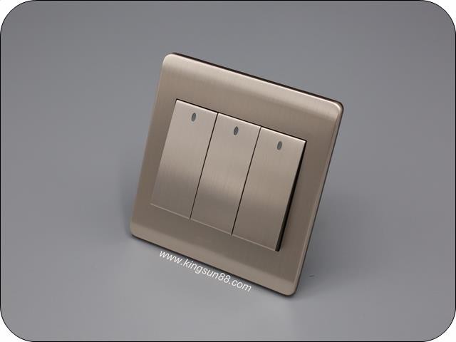 3 כנופיות מתג